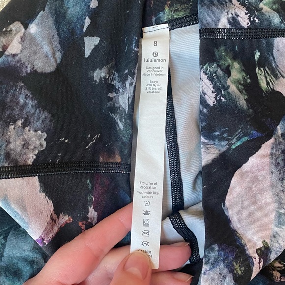 Lululemon Align Crop in Rare Multicolor Jewel Tone Pattern - Picture 4 of 5